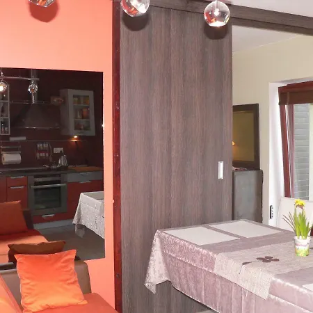 Lesna Διαμέρισμα *